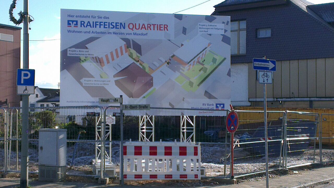 Raifeisen Bank - Bauschild